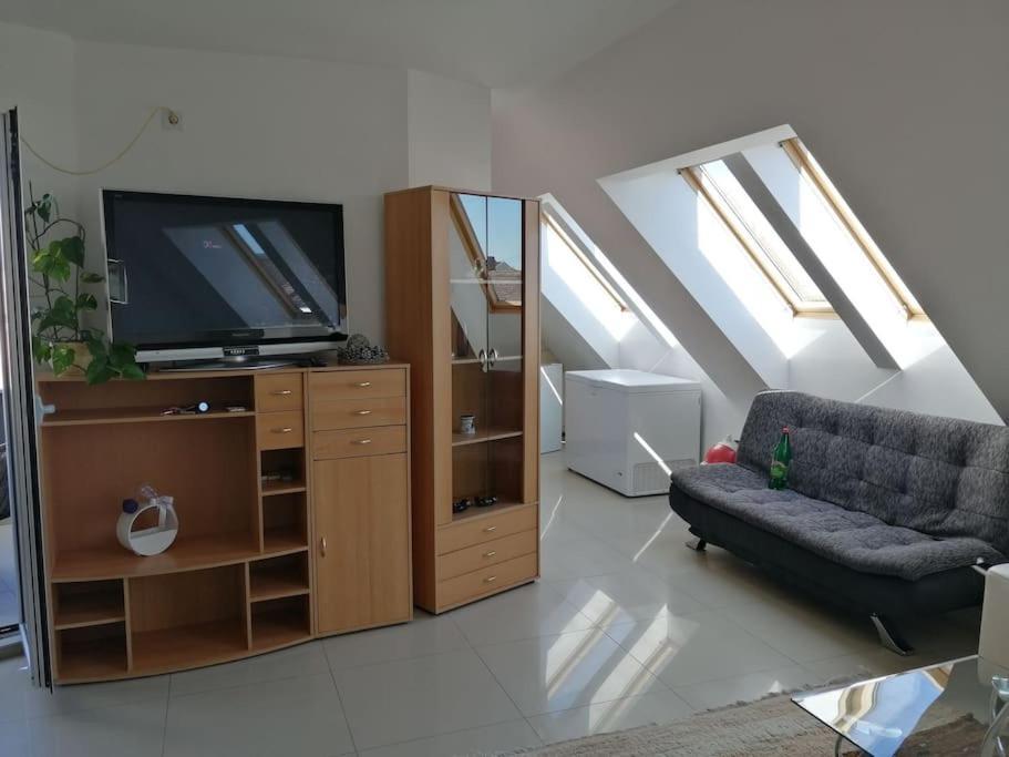 Apartman Natasa 3 Вршац Экстерьер фото