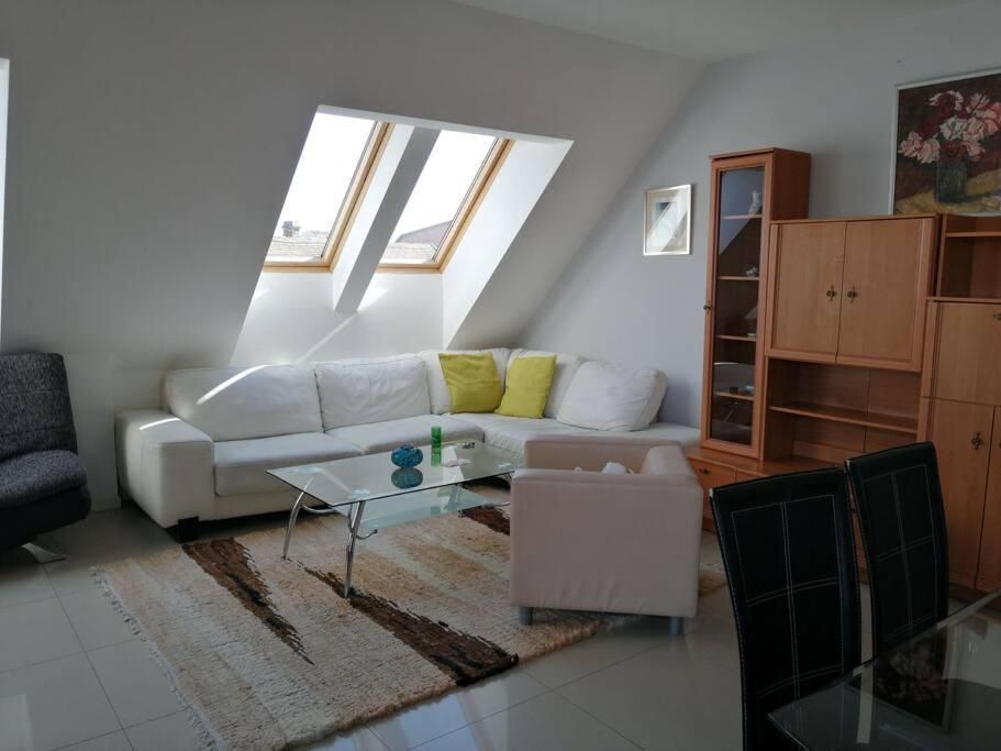 Apartman Natasa 3 Вршац Экстерьер фото